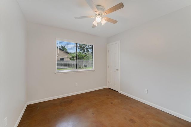 805 Live Oak DR, Cedar Park, TX 78613