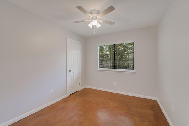 805 Live Oak DR, Cedar Park, TX 78613