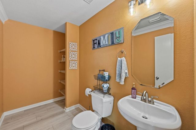 6615 Green Pear Lane, Houston, TX 77049