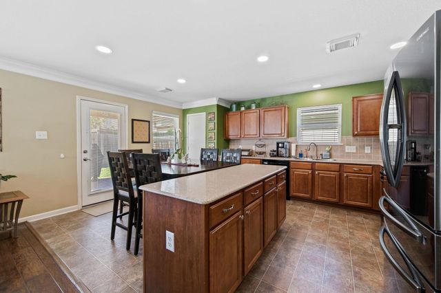 6615 Green Pear Lane, Houston, TX 77049