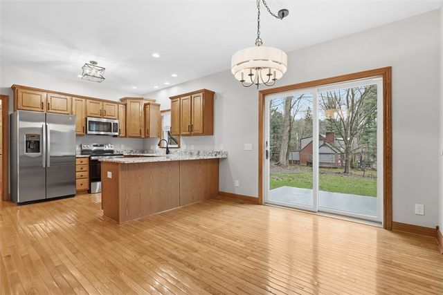 5653 Meridian Rd, Richland, PA 15044