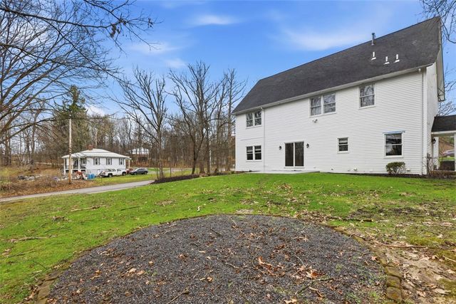5653 Meridian Rd, Richland, PA 15044