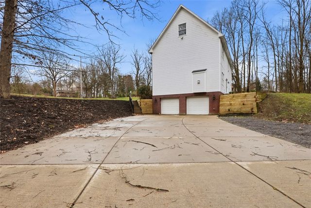 5653 Meridian Rd, Richland, PA 15044