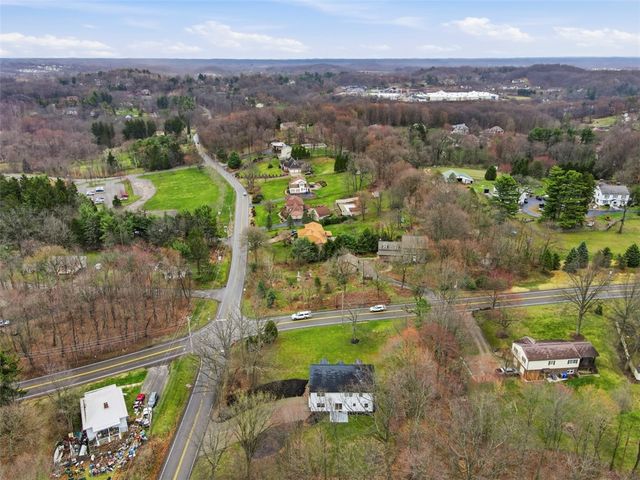 5653 Meridian Rd, Richland, PA 15044