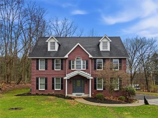 5653 Meridian Rd, Richland, PA 15044