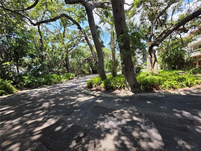 1012 PEARCE DRIVE 304, Clearwater, FL 33764