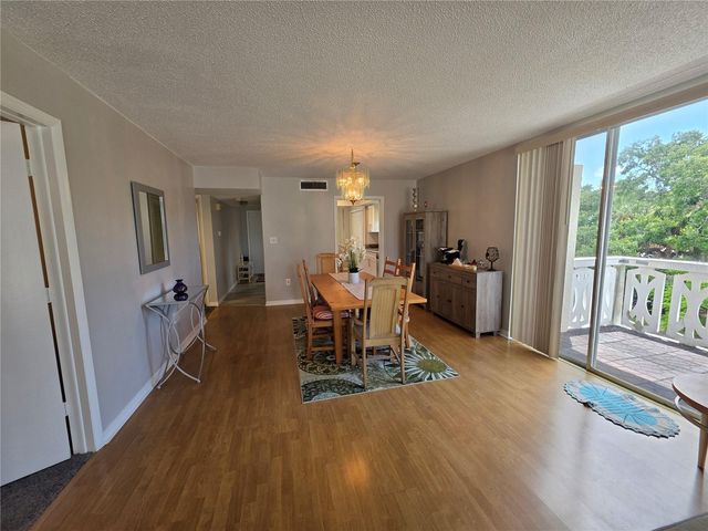 1012 PEARCE DRIVE 304, Clearwater, FL 33764