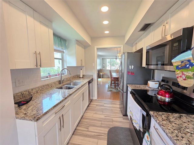 1012 PEARCE DRIVE 304, Clearwater, FL 33764