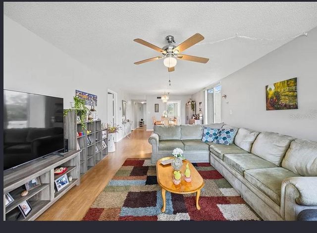 1012 PEARCE DRIVE 304, Clearwater, FL 33764