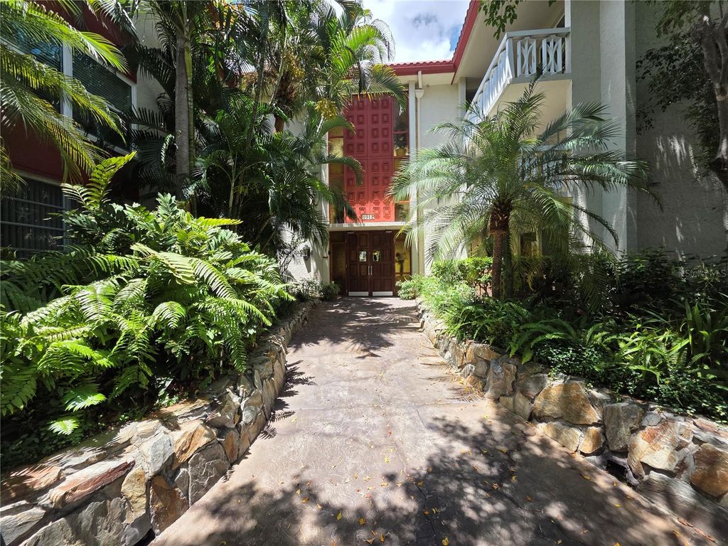 1012 PEARCE DRIVE 304, Clearwater, FL 33764