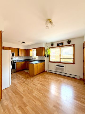 3115 N Nashville Avenue 3E, Chicago, IL 60634