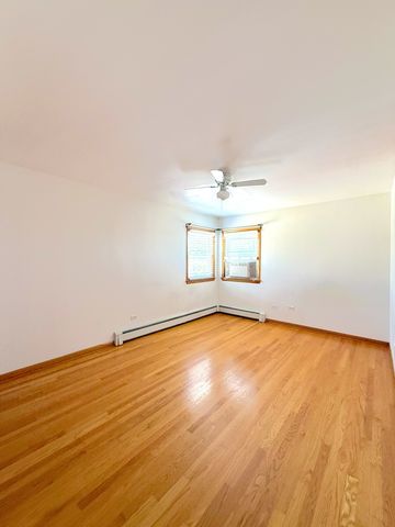 3115 N Nashville Avenue 3E, Chicago, IL 60634