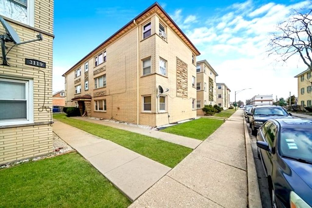 3115 N Nashville Avenue 3E, Chicago, IL 60634