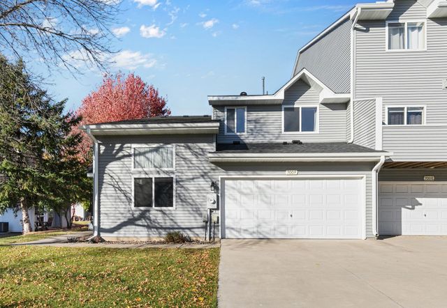 700 Kingfisher Lane F, Woodbury, MN 55125