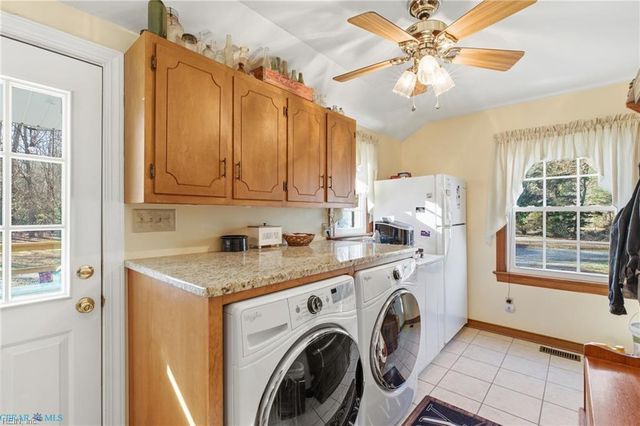 15760 John Clayton Memorial HWY, Foster, VA 23056