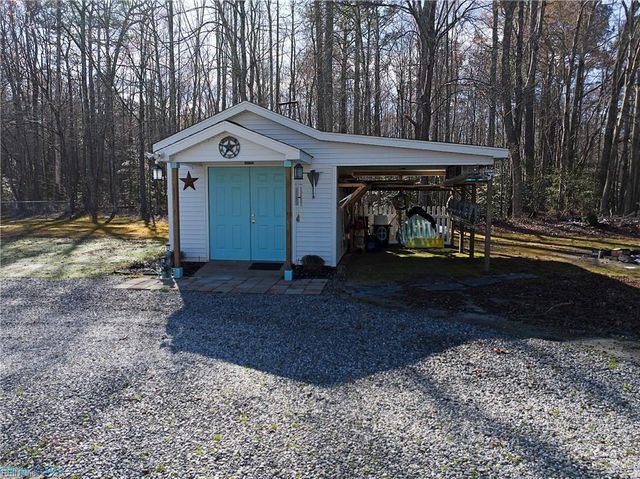 15760 John Clayton Memorial HWY, Foster, VA 23056
