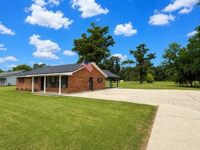 408 Bayou Gardens Drive, Houma, LA 70364