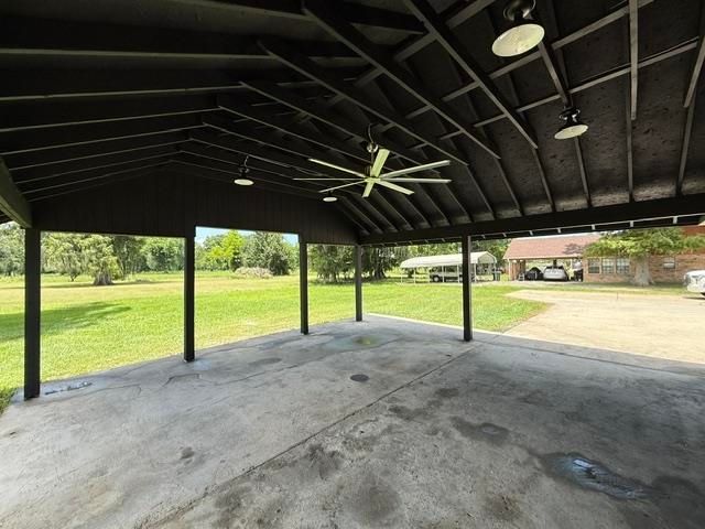 408 Bayou Gardens Drive, Houma, LA 70364
