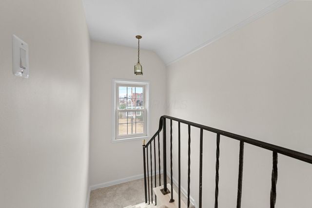 2516 Chester Road, Upper Arlington, OH 43221