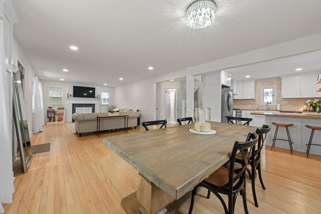 2516 Chester Road, Upper Arlington, OH 43221