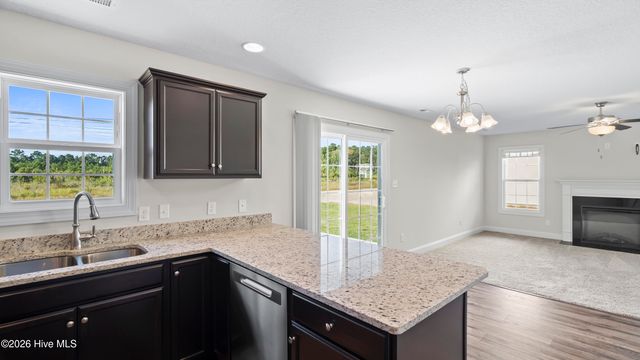 457 Worsley Way, Jacksonville, NC 28546