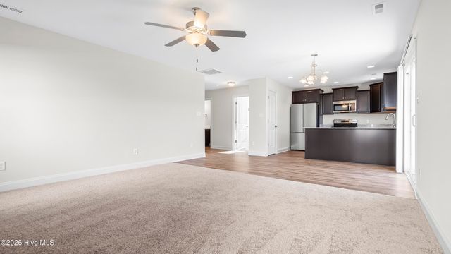 457 Worsley Way, Jacksonville, NC 28546