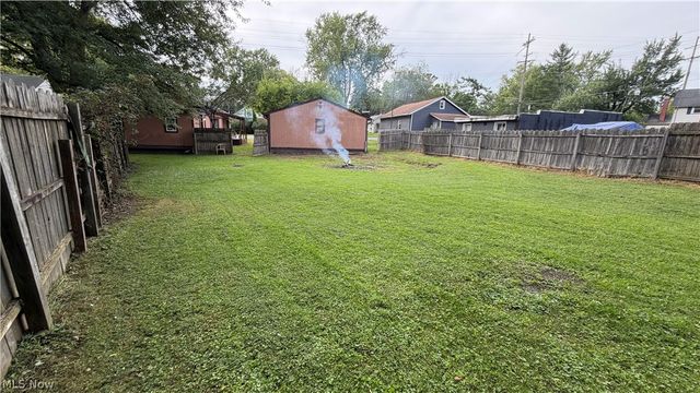 480 N Leavitt Road, Leavittsburg, OH 44430