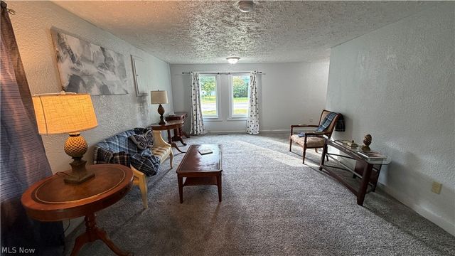 480 N Leavitt Road, Leavittsburg, OH 44430