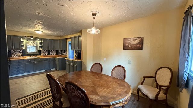 480 N Leavitt Road, Leavittsburg, OH 44430