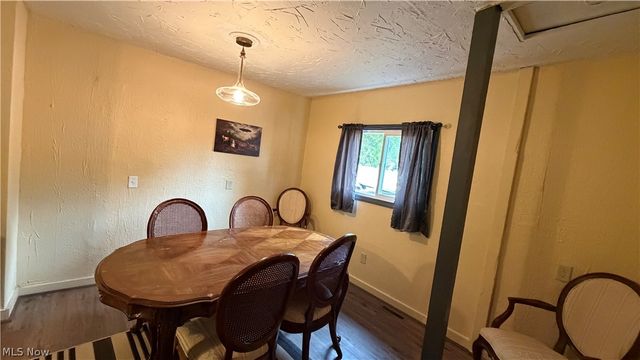 480 N Leavitt Road, Leavittsburg, OH 44430