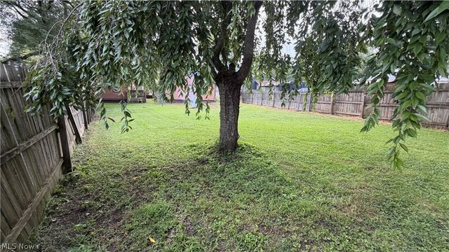 480 N Leavitt Road, Leavittsburg, OH 44430