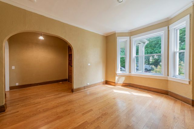 1932 W Touhy Avenue 1, Chicago, IL 60626