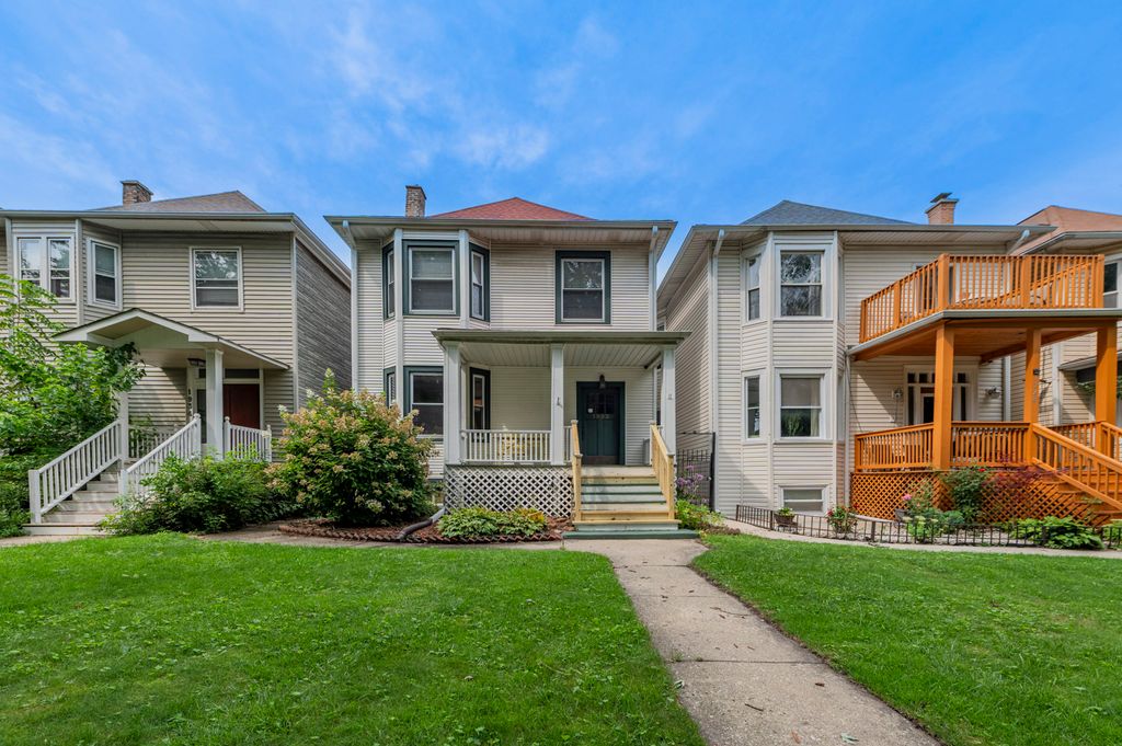 1932 W Touhy Avenue 1, Chicago, IL 60626