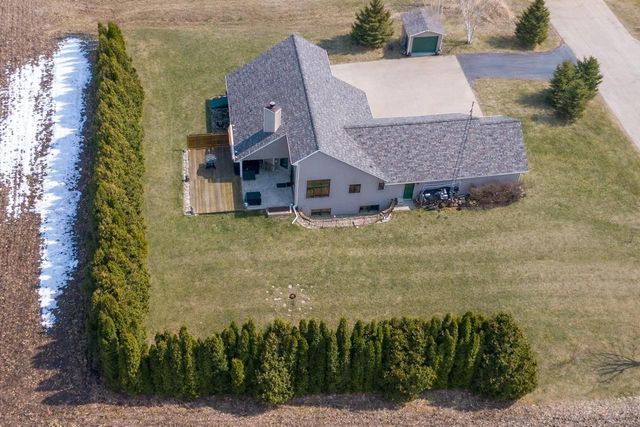 207 W 2nd Street, Friesland, WI 53935