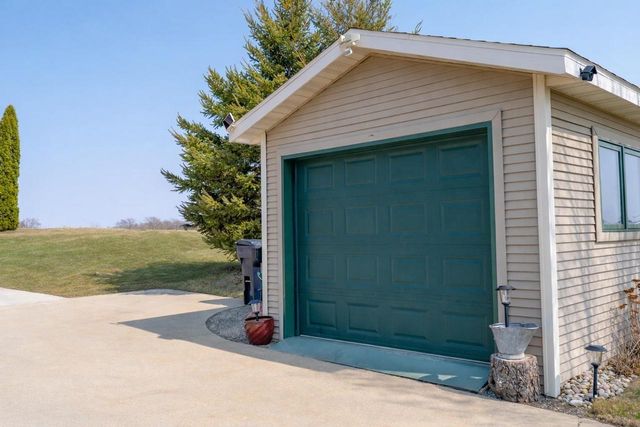 207 W 2nd Street, Friesland, WI 53935