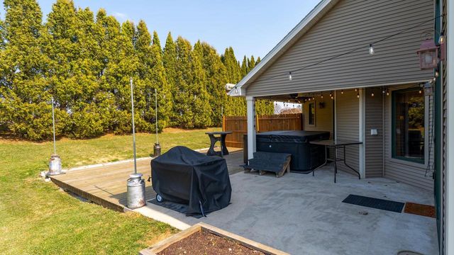 207 W 2nd Street, Friesland, WI 53935
