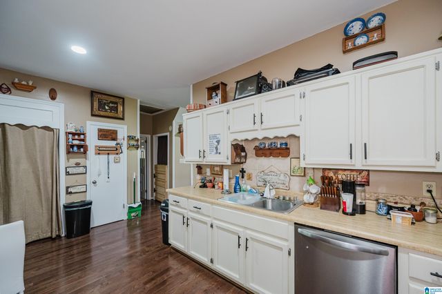 2528 RHODY DRIVE, Gardendale, AL 35071