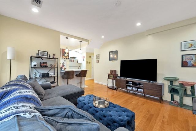 33 Brainerd Rd 311, Boston, MA 02134