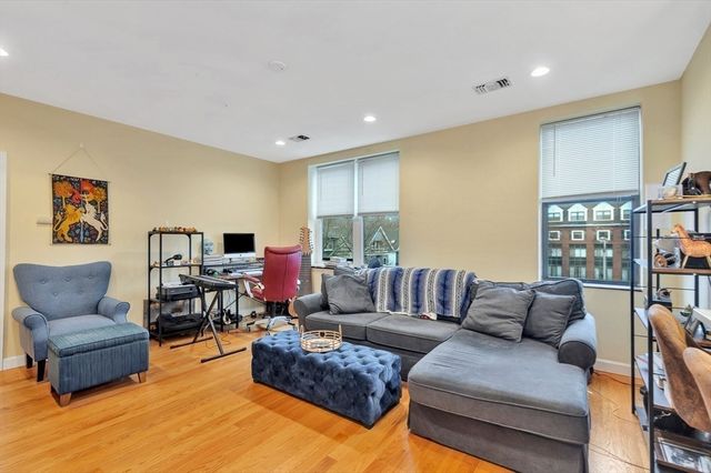 33 Brainerd Rd 311, Boston, MA 02134