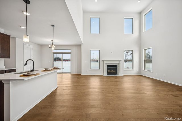 12185 Moore Lane, Washington Township, MI 48094