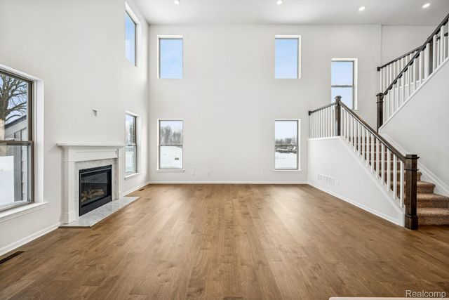 12185 Moore Lane, Washington Township, MI 48094