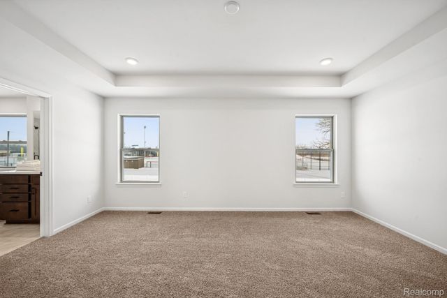 12185 Moore Lane, Washington Township, MI 48094