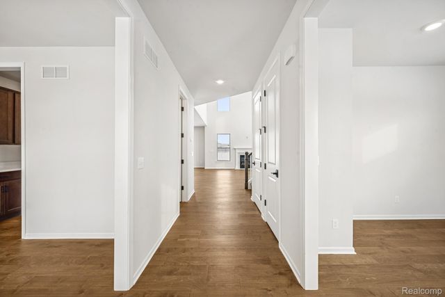 12185 Moore Lane, Washington Township, MI 48094