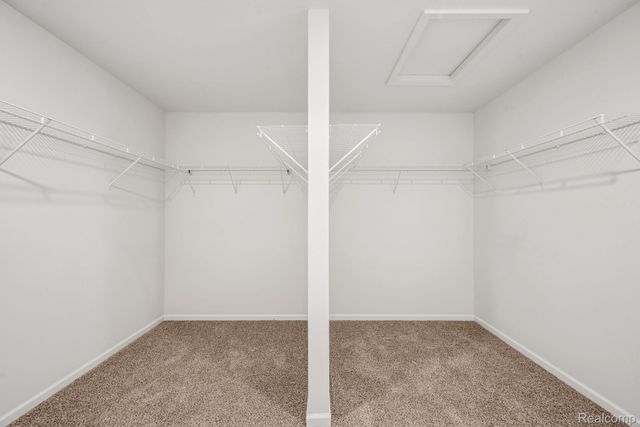 12185 Moore Lane, Washington Township, MI 48094