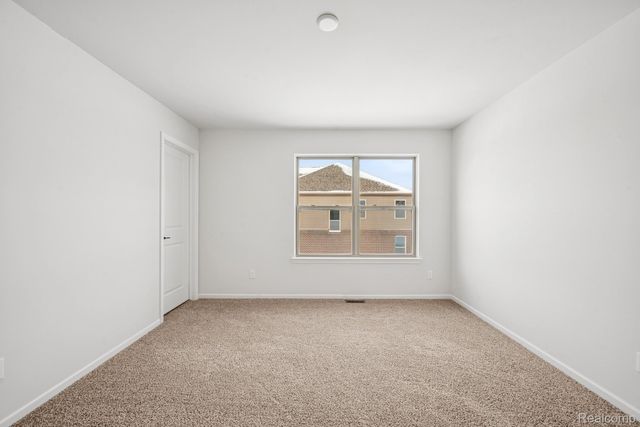 12185 Moore Lane, Washington Township, MI 48094