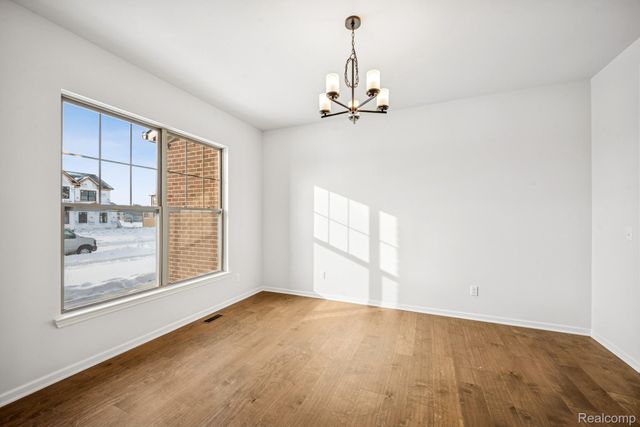 12185 Moore Lane, Washington Township, MI 48094