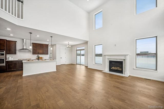 12185 Moore Lane, Washington Township, MI 48094