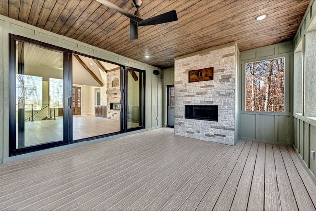 2 Steven Lane, Bella Vista, AR 72715