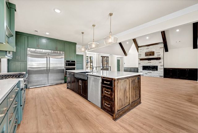 2 Steven Lane, Bella Vista, AR 72715