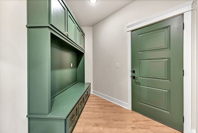 2 Steven Lane, Bella Vista, AR 72715